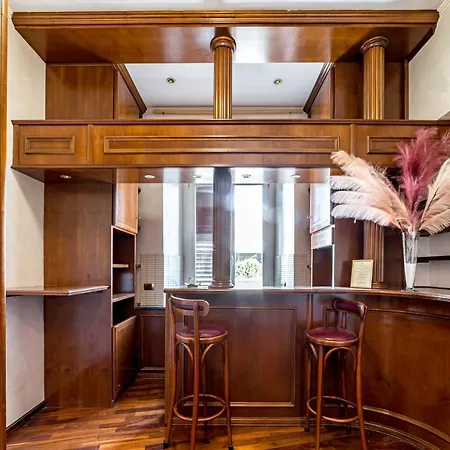 Downtown Luxury - Termini Train Station Bed & Breakfast Rom