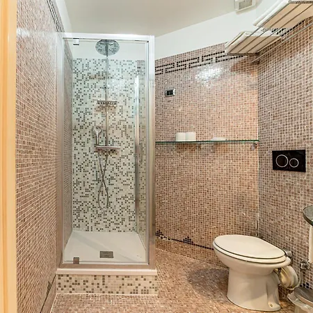 Downtown Luxury - Termini Train Station