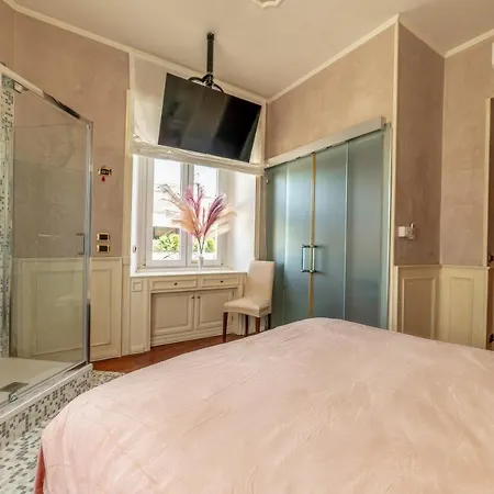 Downtown Luxury - Termini Train Station 3*