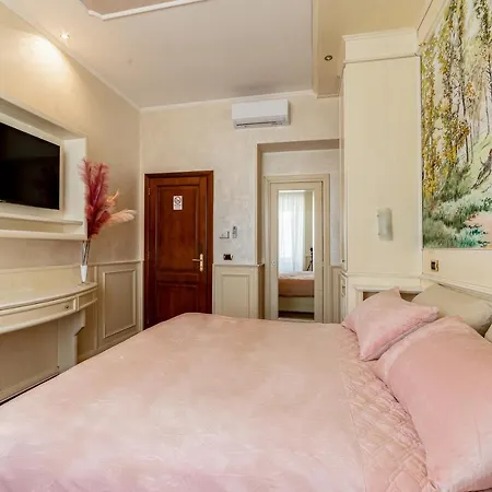 Downtown Luxury - Termini Train Station Bed & Breakfast Rom