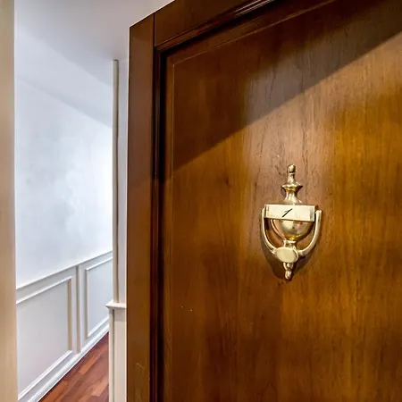 Downtown Luxury - Termini Train Station Rom