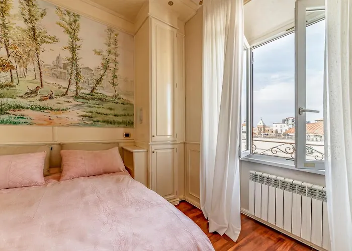 Downtown Luxury - Termini Train Station Bed & Breakfast Rom