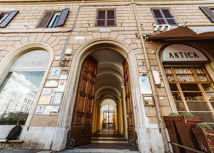 Downtown Luxury - Termini Train Station