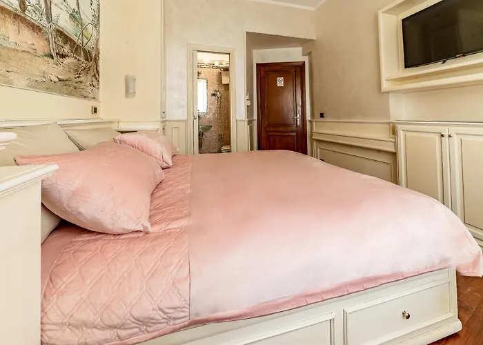 Downtown Luxury - Termini Train Station Bed & Breakfast Rom